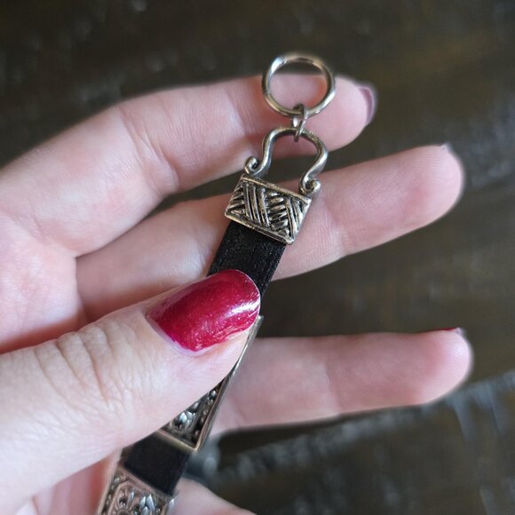 Western Faux Leather Bracelet Silver Tone Metal Accents Boho Festival Cowgirl - Picture 4 of 5